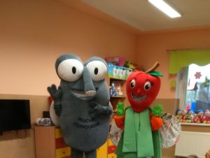 prelekcje edukacyjne w przedszkolu -Mucha Odpaducha i Wróżka Odpadusia