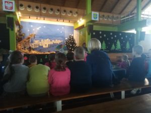 prelekcje edukacyjne w szkole podstawowej- gra w odpadowe Koło Fortuny