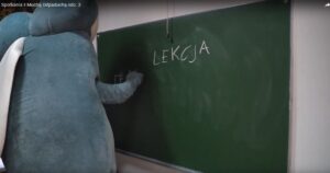 Mucha Odpaducha prowadzi lekcje w Liceum Plastycznym w Opolu